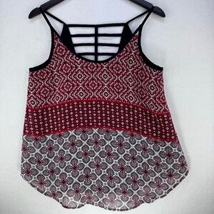 By and By Top Juniors Women Size Medium Pullover Round neck red black